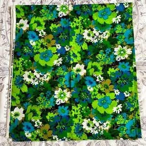 House N Home Vintage but new Fabric Piece. 107 inch x 48 inches.